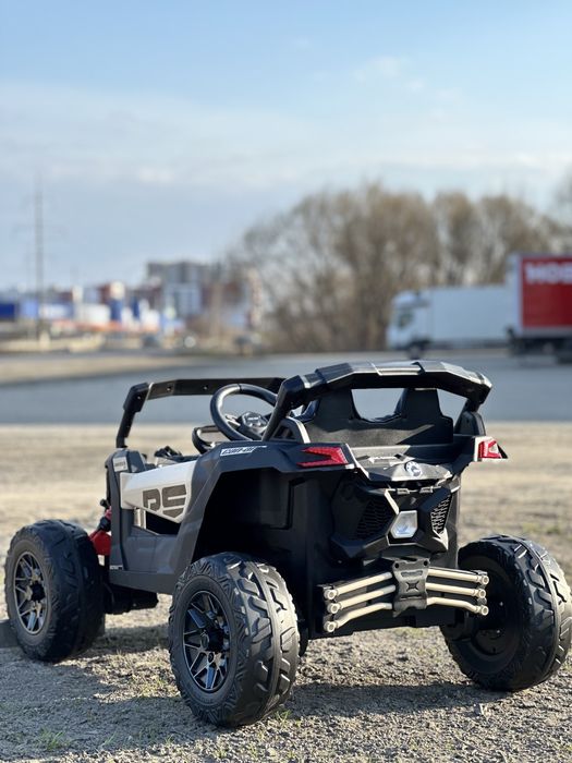 Дитячий  баггі Can-Am Maverick 4x4 24V 800W На акумуляторі