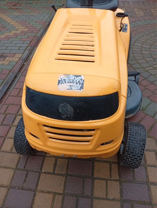 Трактор газонокосарка MTD