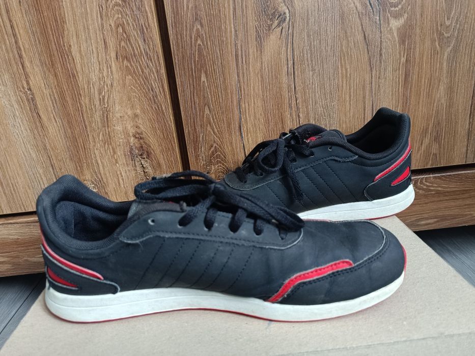 Adidas VS Switch 3K