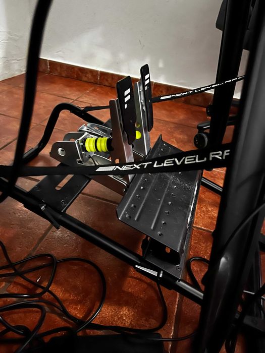 Cockpit Sim Racing Next Level Racing GTLite Pro (Como Novo)