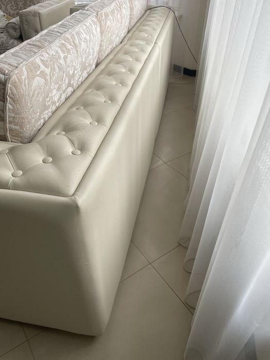 Диван крісла.