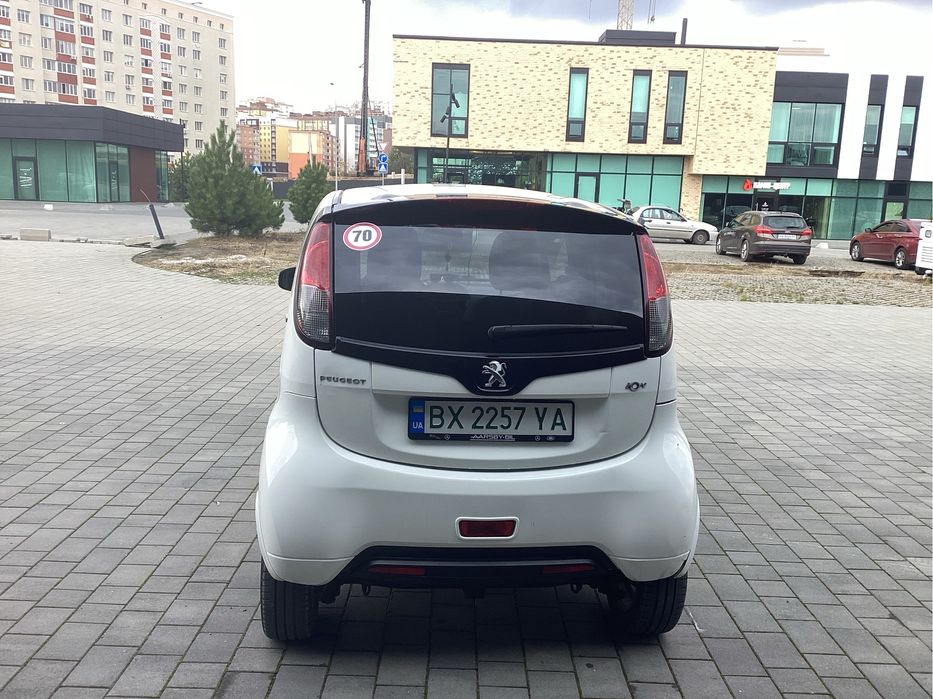 Пежо іон 2016 р.  Peugeot iOn електричка