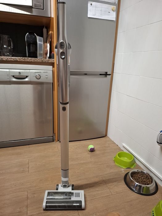 Aspirador vertical philips