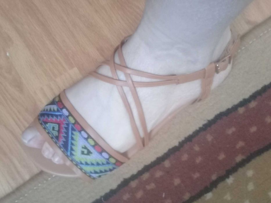 Сандалі   жіночі