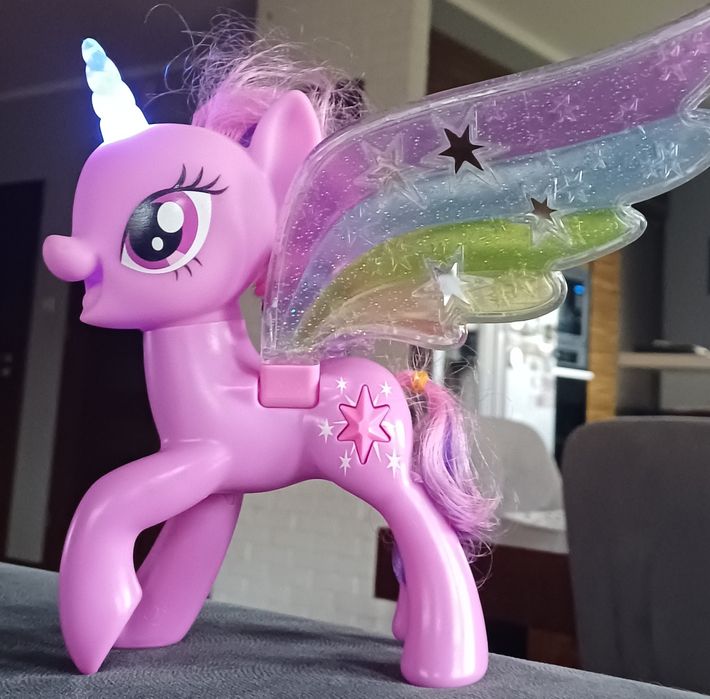 My Little Pony Toy Rainbow Wings Twilight Sparkle - Fioletowa figurka