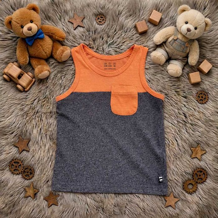 Bluzeczka chłopięca rozmiar 12-18 msc stan idealny {30}