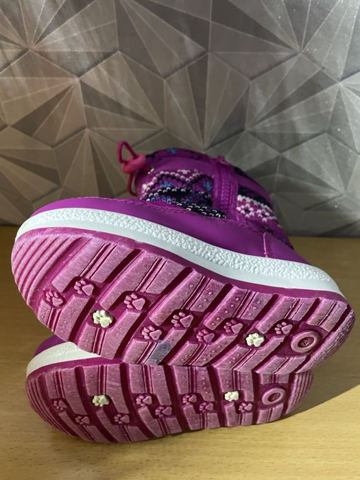 Продаи дутики дитячі