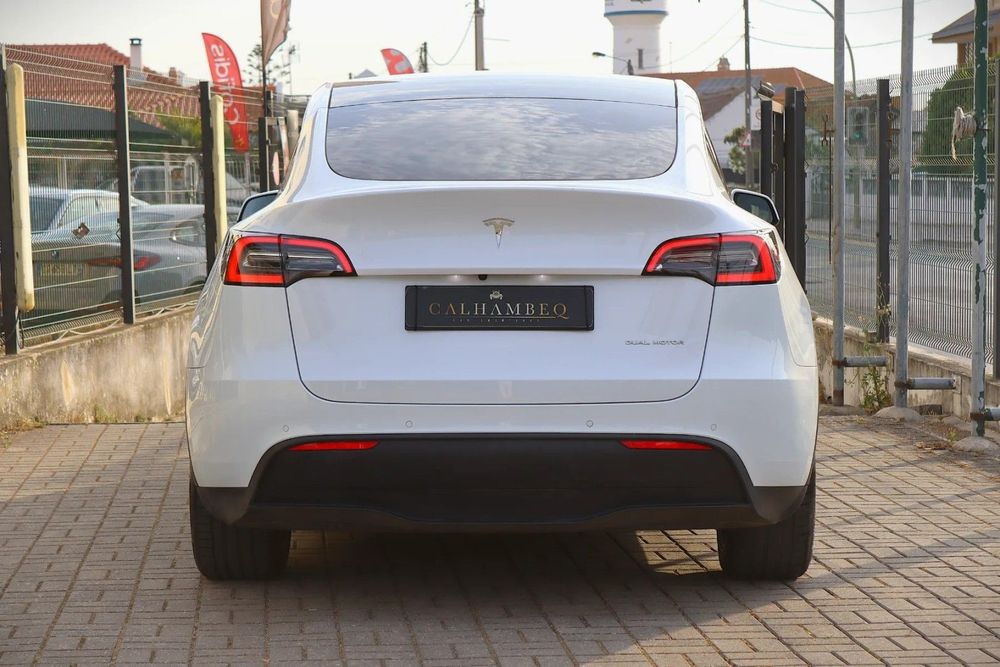 Tesla Model Y Long Range Tração Integral