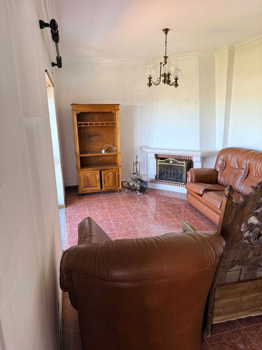 Apartamento T3 com garagem e arrumos – Coimbra Eiras