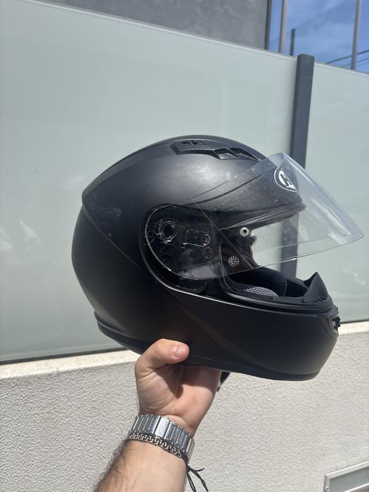 Capacete HJC com  uso