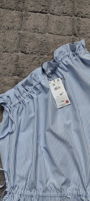 Nowa śliczna bluzka firmy Reserved r. 38-40