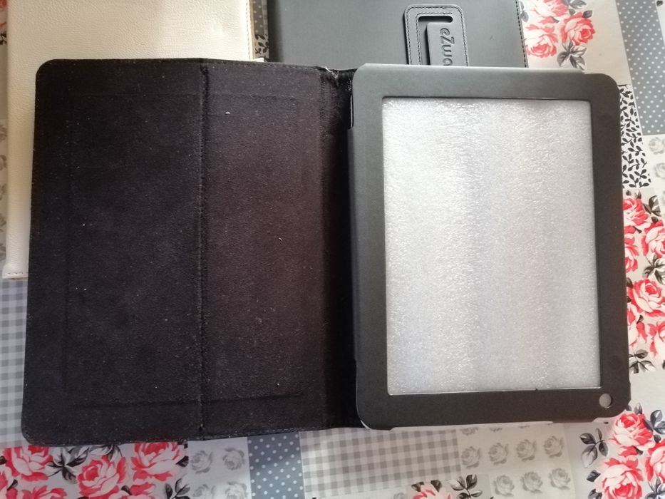 Capas tablet 9" e 9.7"