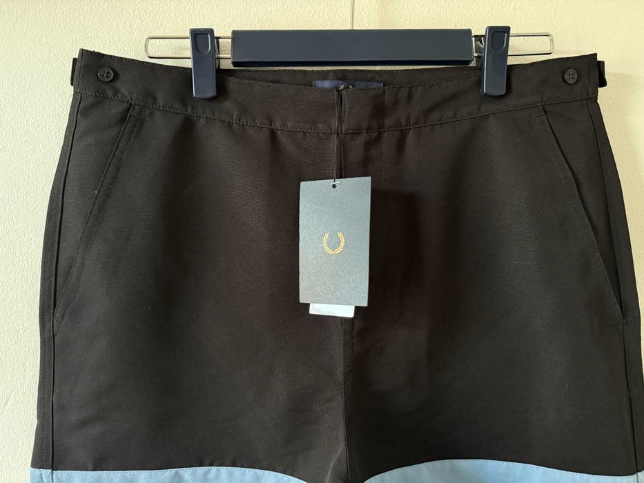 Чоловічі шорти мужские шорти Fred Perry Нові Оригінал розмір М є інші