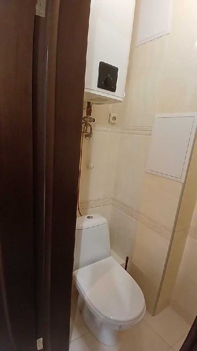 Будинок 2002 року Вул.Бальзака,4. ТРЦ «Глобал UA» 3к.кв. 7й пов. 90 м2