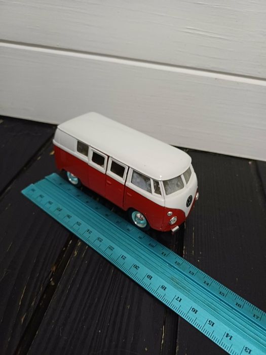 Колекційна модель авто volkswagen t1 bus 1962 р. welly 1/34 моделька