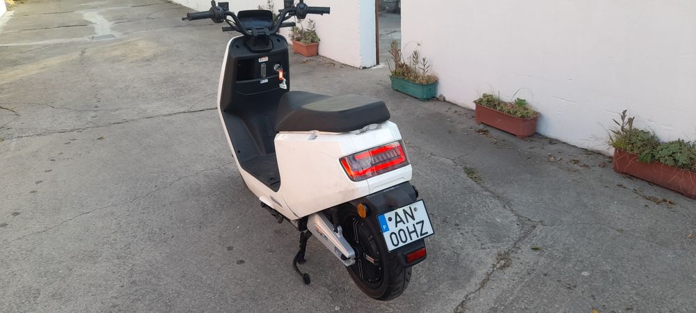Moto eletrica matriculada