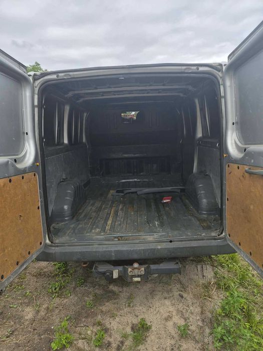 Ford Transit 2.2 2008 r 110 km  na cześci silnik skrzynia