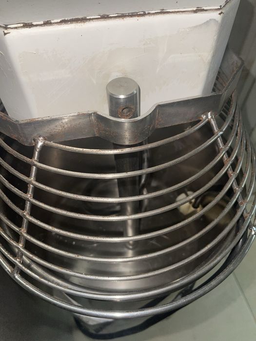 Batedeira Industrial para Massas com Uso