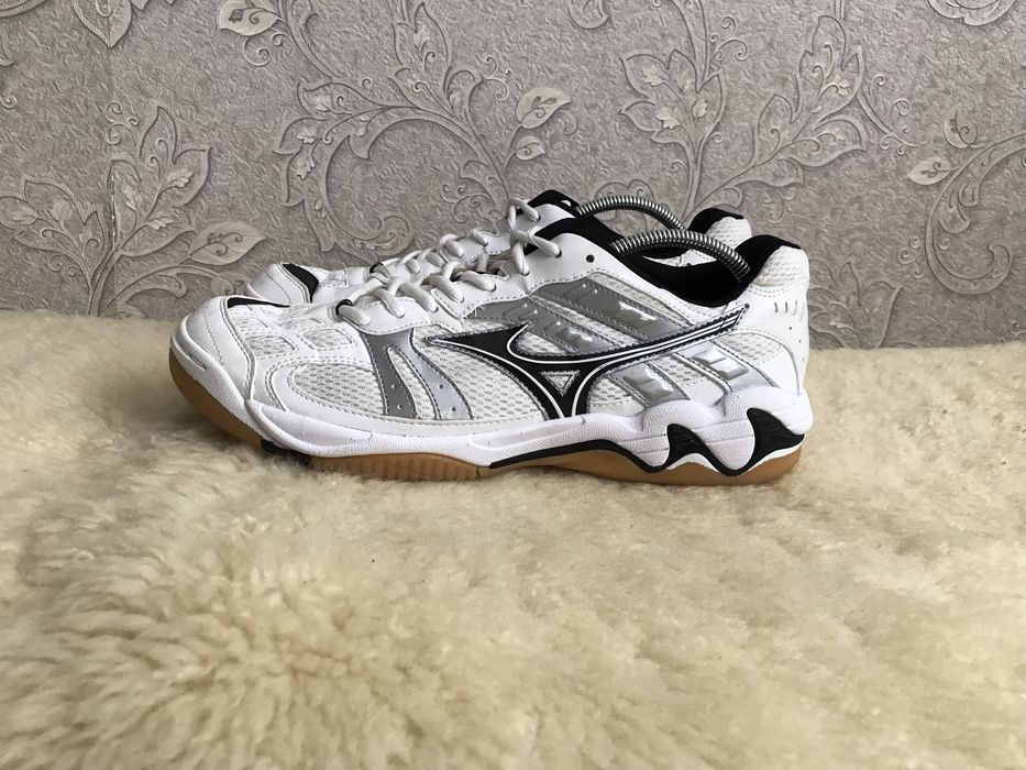 Як нові! Mizuno Wave для волейболу, тенісу 43 42,5 42 27,5 27