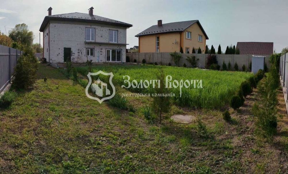 Будинок, 2 пов. Під ремонт. с. Погреби, Броварський район