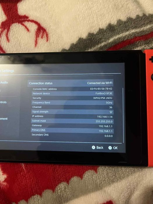 Nintendo Switch V1 Neon – Pełny Zestaw + Pudełko + Karta Pamięci