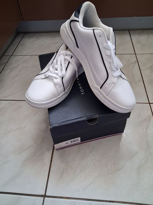 Tommy Hilfiger męskie sneakersy 45