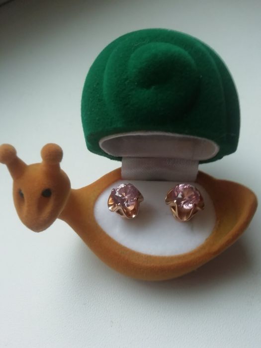 Сережки  з топазом 585ʼ