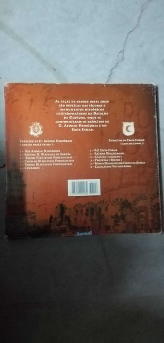 Jogo de xadrez "A Batalha de Ourique"