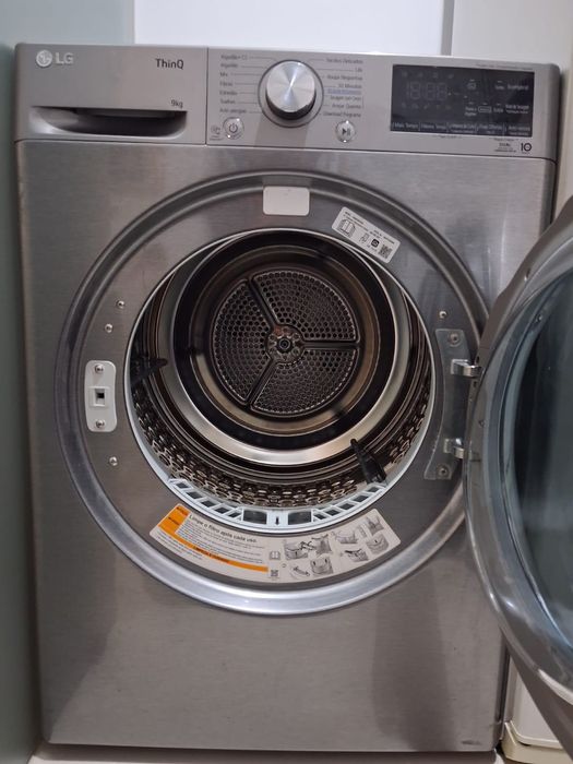 Maquina de secar de 9 kilos marca LG em garantia até 2029