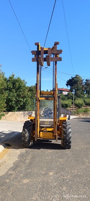 Empilhador JCB 926