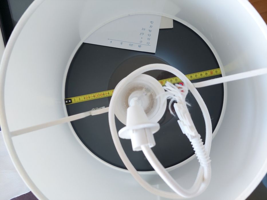 Candeeiro branco IKEA