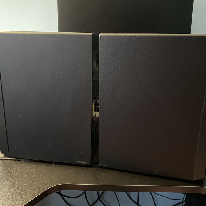 JBL  LSR305 Студійні монітори, колонки