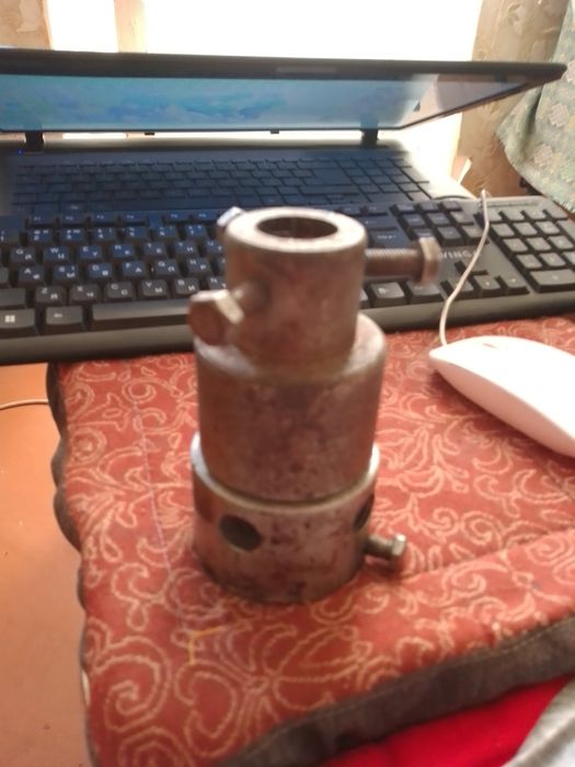 Леркодержатель...