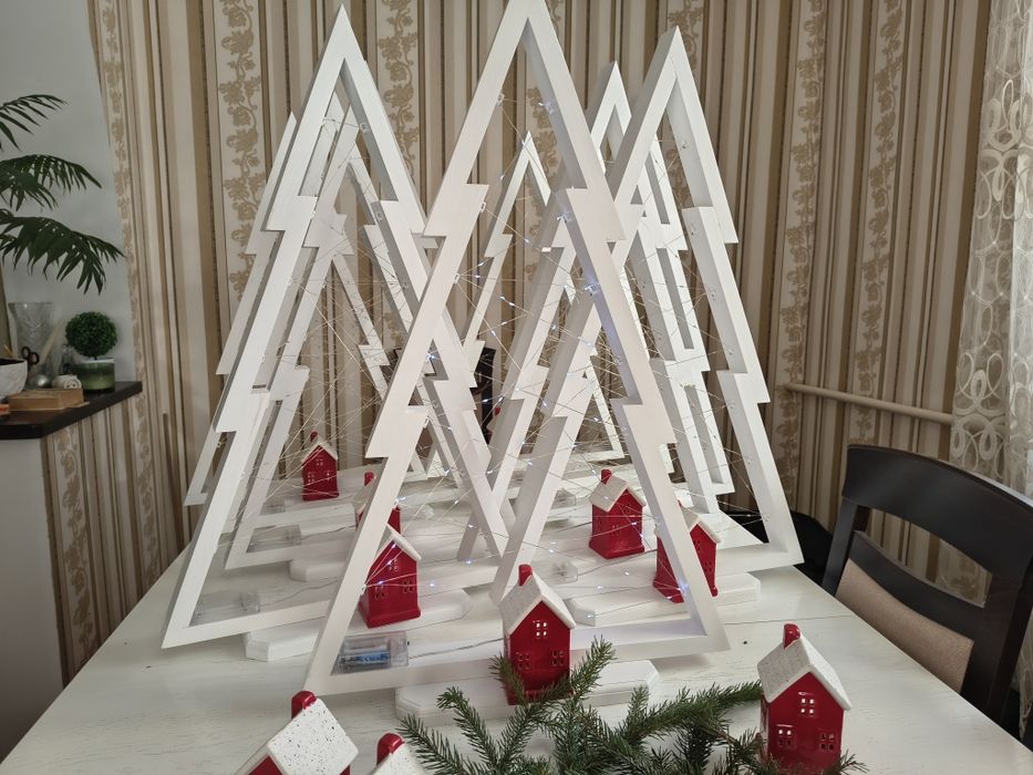 Чудові дерев'яні ялинкі ручної роботи + 10 штук