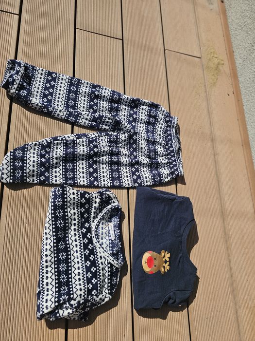 Zestaw świąteczny pidżamka i bluza z reniferem