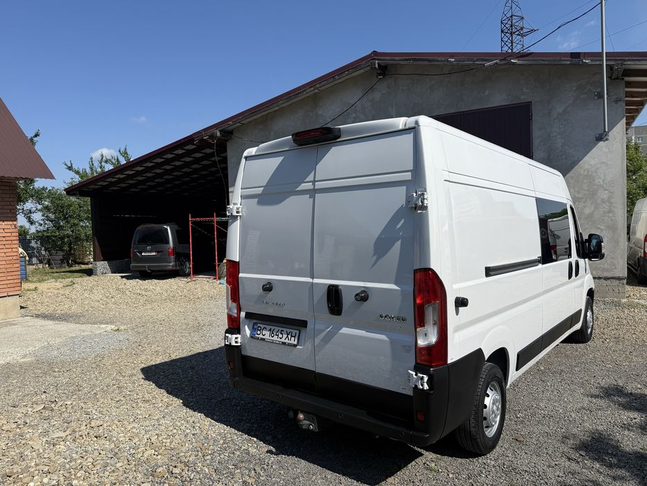 Peugeot Boxer 2023 пасажир 8+1