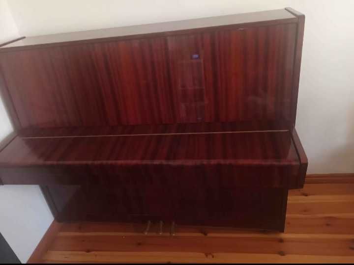 sprzedam pianino