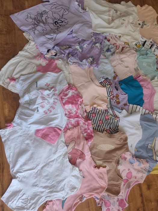 Bluzki, t-shirt 122  h&m, c&a 31 szt.