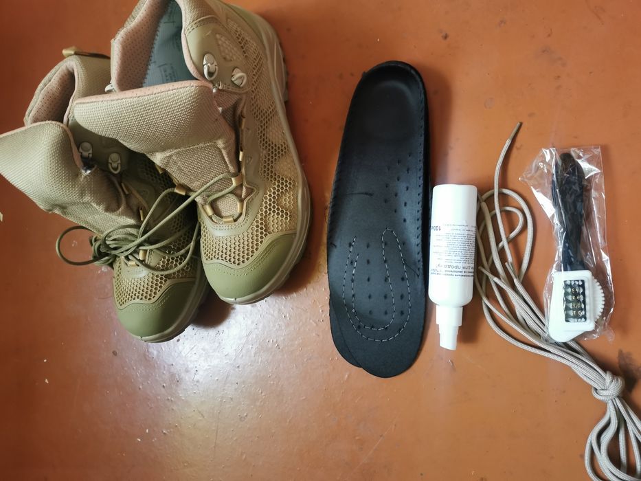 Берцы военные  .