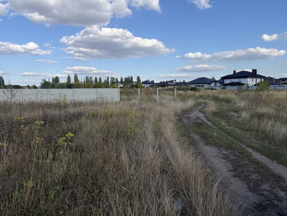 Військбуд поряд з Піонерською