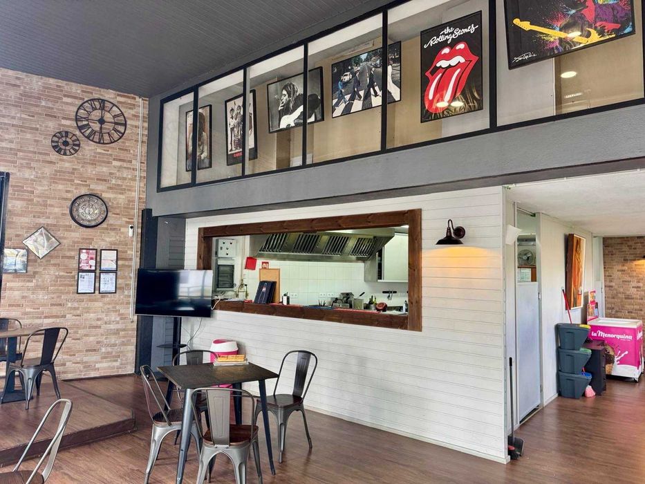 Cessão exploração Café / Snack-Bar Totalmente Equipado - Pronto a Funcionar