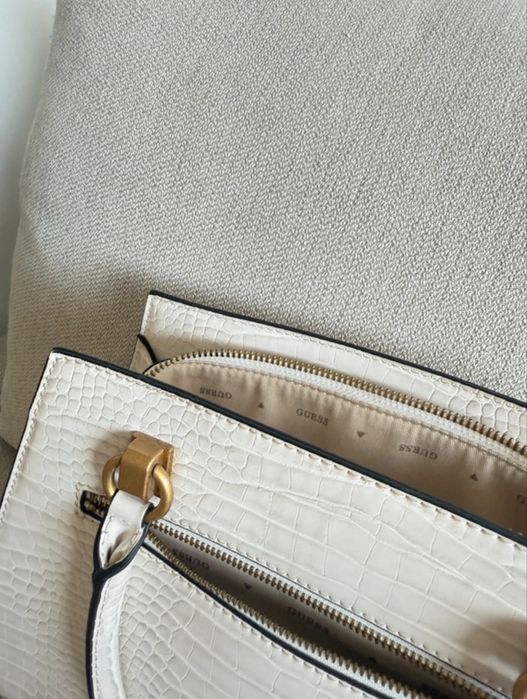 Mala Guess Cru - Nova com etiqueta