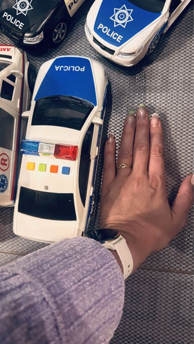 Autka duze policja karetka helikopter baczek