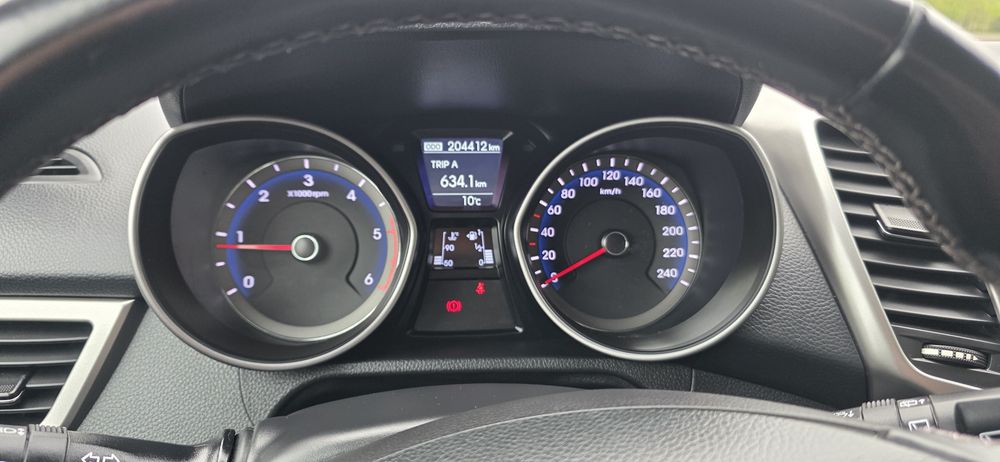 Hyundai i30 i30cw 1.6 CRDi