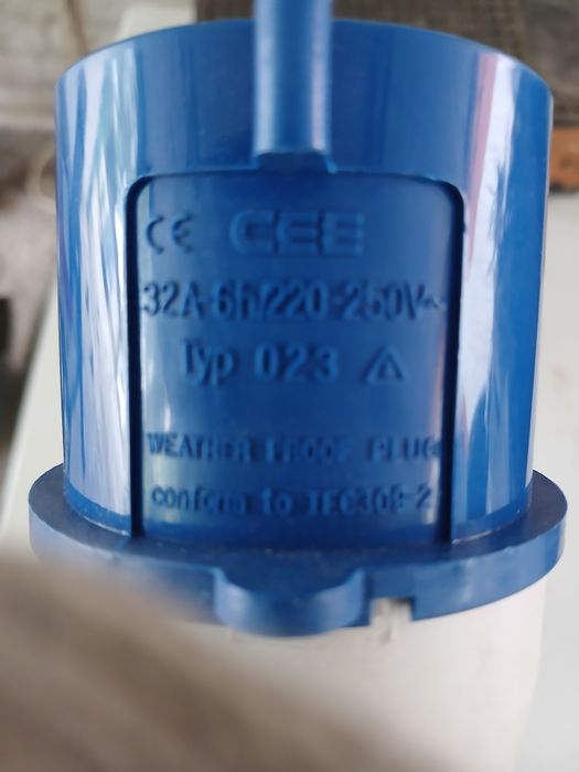 Промислова електровилка, штепсельна вилка стандарту CEE