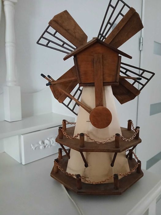 Lampka nocna wiatrak