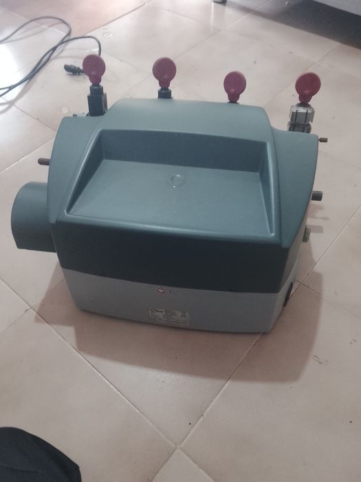 Máquina duplicadora de chaves SILCA DUO SFER