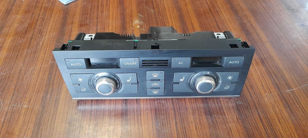 AUDI A6 C6 panel nawiewu klimatyzacji 1F1.820043L