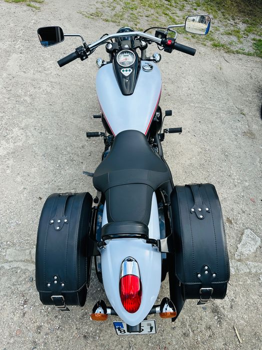Kawasaki VN 900 Custom