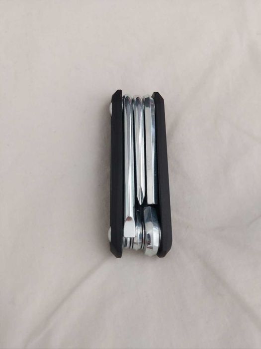 Multitool 6w1 naprawczy narzędzie wielofunkcyjne rowerowe turystyczne
